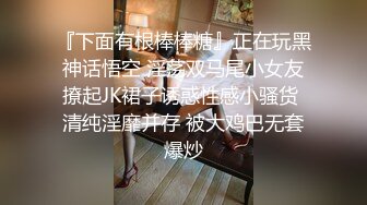 气质御姐真实女同一人单秀，柔软身体瑜伽垫上一字马，多套情趣装换装