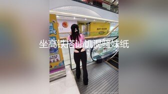 家居自拍男友拍摄水准很不错了，主角颜值颇高，表情销魂5V合1