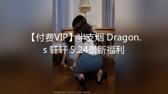  00后嫩妹双飞名场面！一个甜美一个可爱！双女轮流舔屌，一起翘屁股求操，骑乘姿势爆操美穴