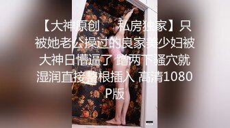 两个甜美漂亮00后妹子！婴儿肥卡哇伊！奶子发育还不错，全裸扭腰摆臀