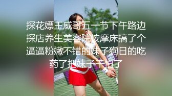 与朋友分享妻子。 三人行。 双射液在妻子身上。 MFM (ph62e505a09b498)