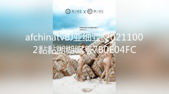 《极品CP魔手外购》无水正版价值千元某工厂职工女厕所全景正点位置偸拍各种美女小姐姐大小便看脸看双洞超多大屁股 (6)