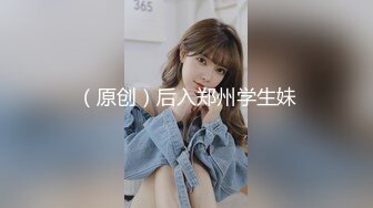 师范学院女厕偷拍 白花裙美女的肥鲍鱼